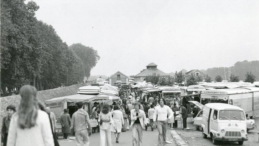 Photo ancienne du marché d'Amboise.