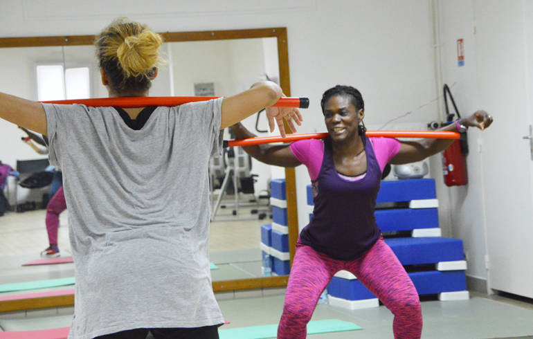 Cours de fitness avec Maryama.