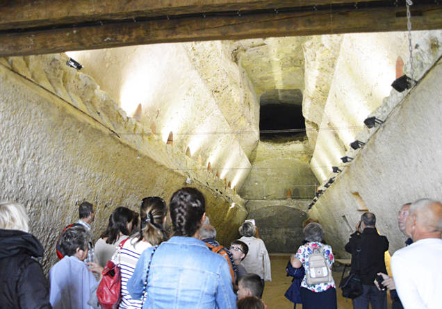 Visite des greniers de César