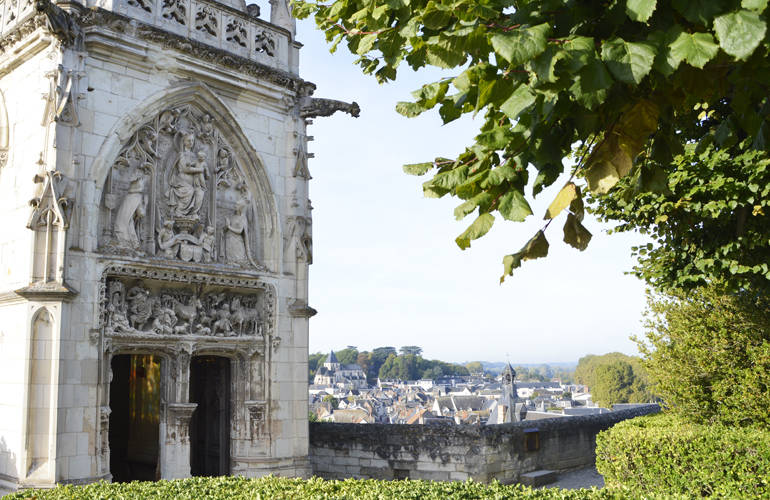 Vue sur la chapelle au Château Royal d'Amboise.