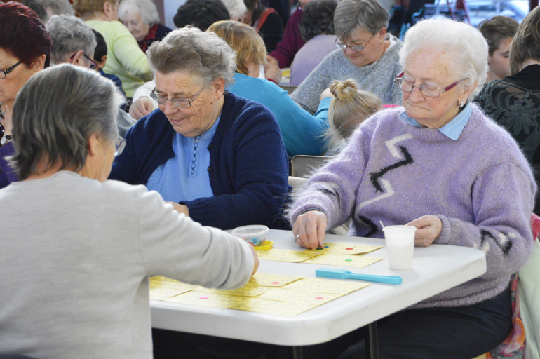 Loto entre seniors.