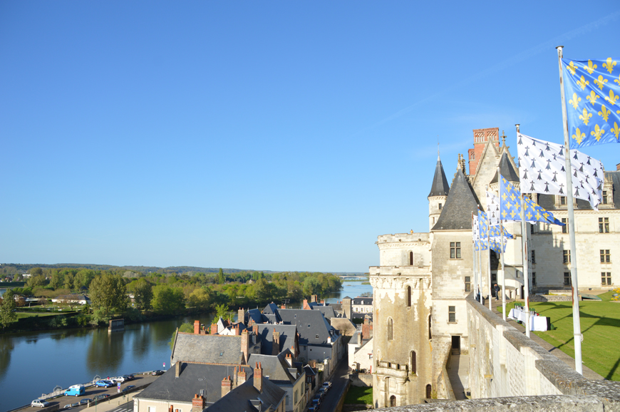 Panorama de la Loire depuis le château d'Amboise qui surplombe la ville.